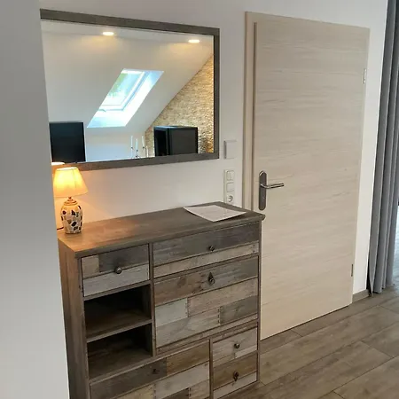 Ferienwohnung Lora Apartment *